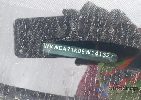 2009 Volkswagen Rabbit S from USA, damaged, VIN WVWDA71K99W141327